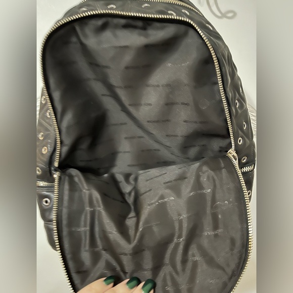 MICHAEL KORS BLACK BACKPACK - Picture 4 of 6